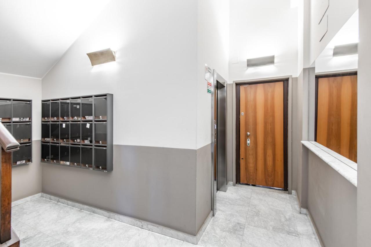 Easylife - Coccole E Comfort - Bilocale Caldo Ed Accogliente A Due Passi Dai Navigli E Metro Verde Milano Dış mekan fotoğraf